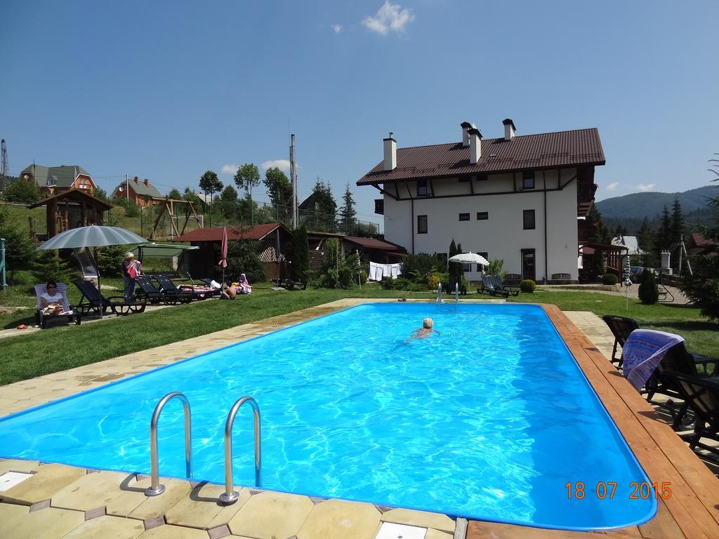 Alpenhof Pansion Hotel Slavske Ngoại thất bức ảnh