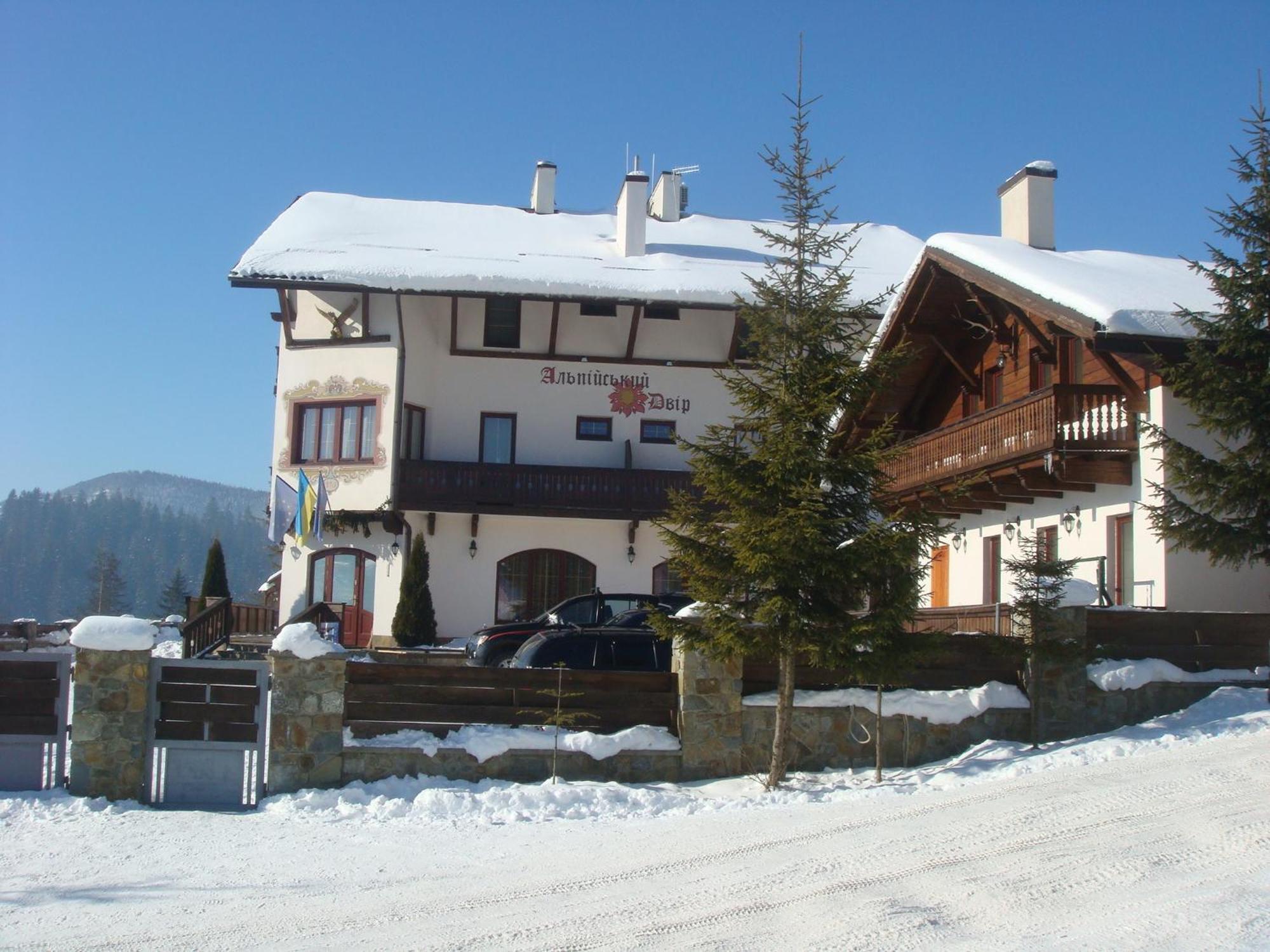 Alpenhof Pansion Hotel Slavske Ngoại thất bức ảnh