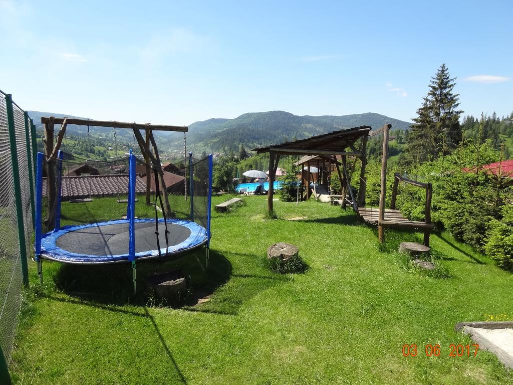 Alpenhof Pansion Hotel Slavske Ngoại thất bức ảnh