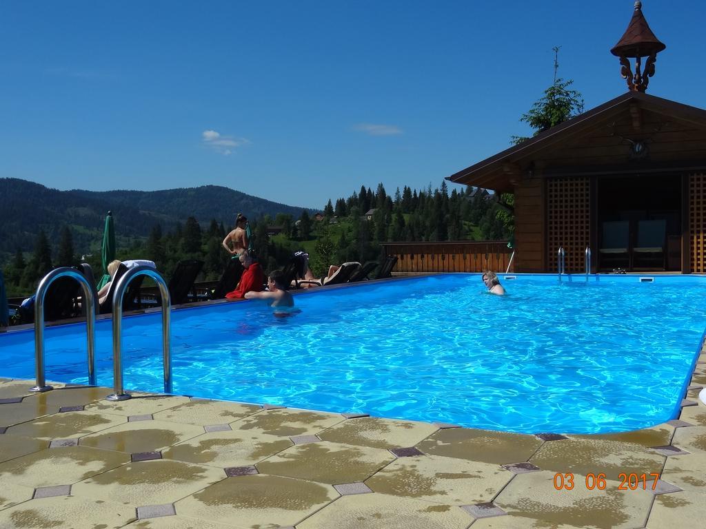 Alpenhof Pansion Hotel Slavske Ngoại thất bức ảnh