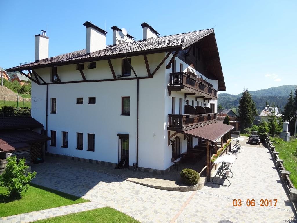 Alpenhof Pansion Hotel Slavske Ngoại thất bức ảnh